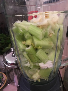 blending celery soup